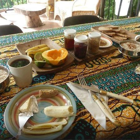 The Green Ranch Hotel คูมาซี ภายนอก รูปภาพ