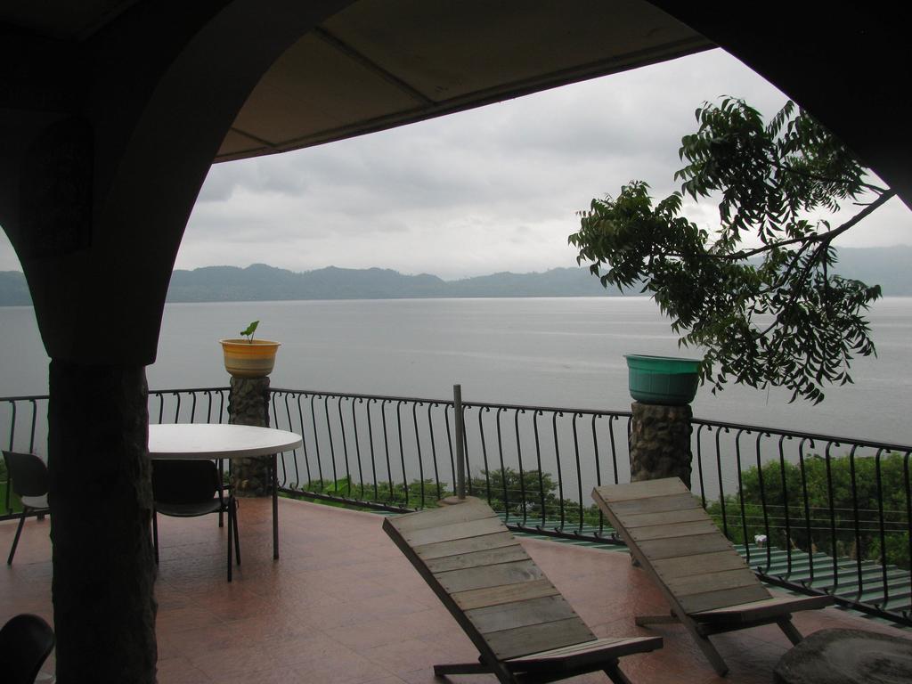 The Green Ranch Hotel คูมาซี ภายนอก รูปภาพ